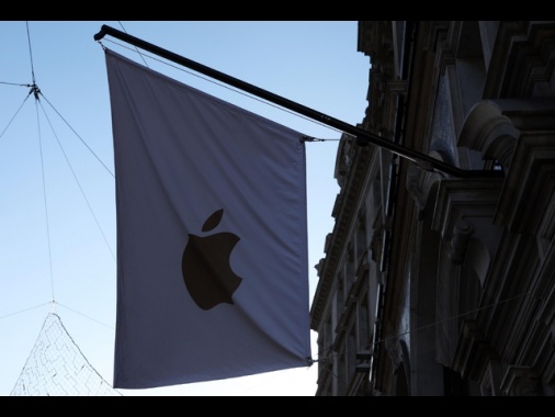 Apple perde causa in Gb per abuso di posizione dominante