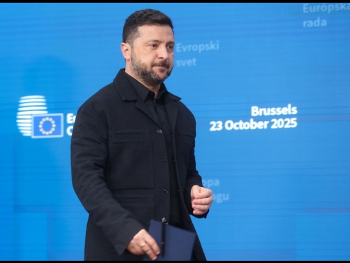Vertice Ue, 'impegno su fondi a Kiev, rinvio su asset russi'