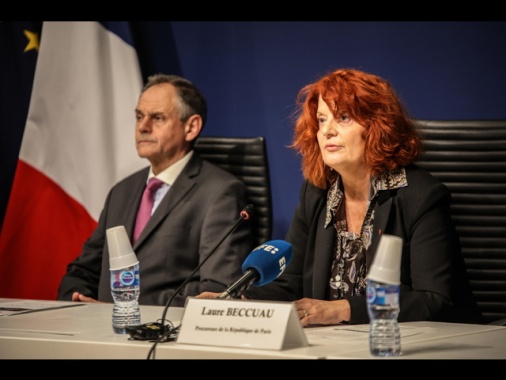 Procura Parigi, 'sono 5 i nuovi fermi per il furto al Louvre'