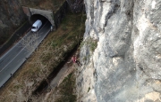 Arrampicate abusive alle Grotte di Valganna