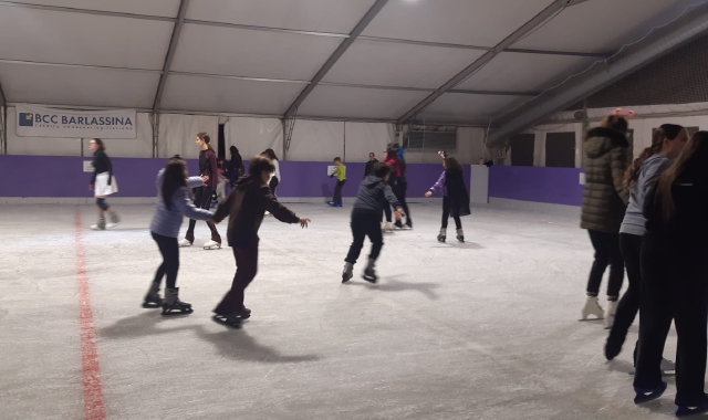 In 200 per l’apertura del Palaghiaccio