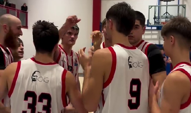 L’esultanza dei giocatori di Gallarate al termine della partita