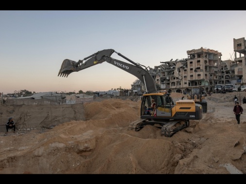 Hamas, 'restituiremo il corpo di un altro ostaggio alle 19'