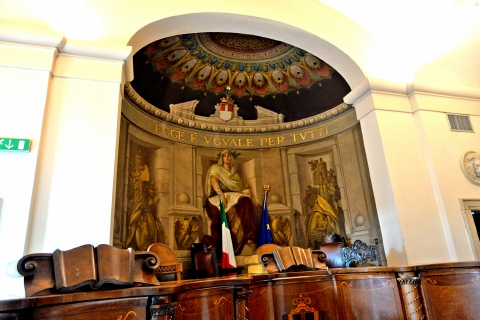 Viggiù, forbiciata al genero: anziano a processo