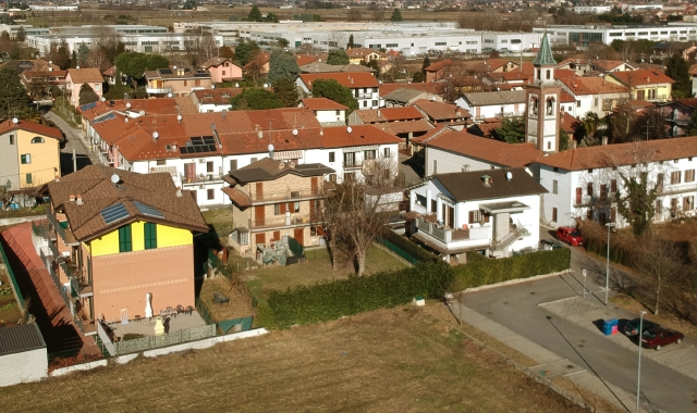 Chi scende e sale sul treno a Saronno sud sente aria irrespirabile