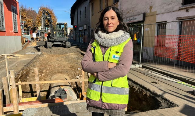 Sara Bordonaro, responsabile della funzione tecnica di Alfa, e il cantiere