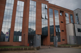 Aggredì la ex con l’acido, condannato a tre anni