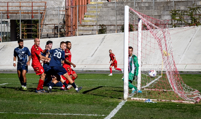 Nella scorsa stagione, all’Ossola il Varese si impose 2-0 sulla Sanremese (foto Matteo Canevari/BLITZ)