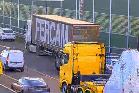 Autolaghi: incidente, Tir di traverso e lunghe code