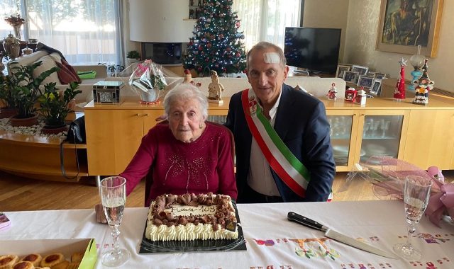 Spegne 108 candeline: Busto in festa con Bruna