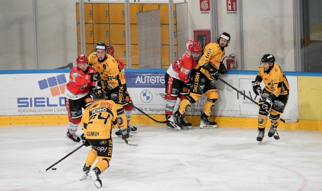 Una fase della partita  (foto Andrea Cogotti)