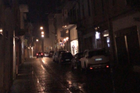 Buio pesto a Tradate: le proteste