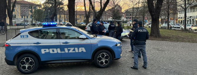 Pugno al vigilante per fuggire con la refurtiva: manette