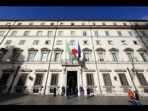 P.Chigi, 'per manovra accordo su affitti, Isee e dividendi'