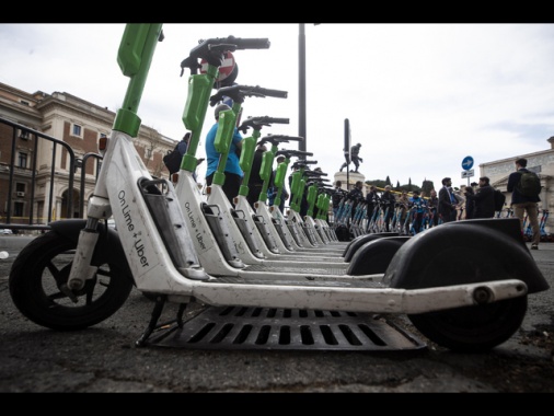Istruttoria Antitrust su e-bike e monopattini a Roma