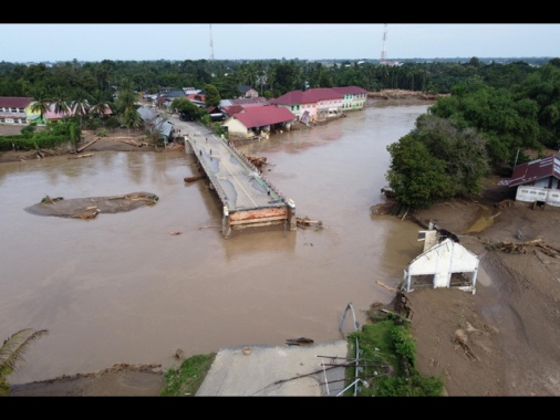 Alluvioni in Sri Lanka e Indonesia, oltre 320 vittime