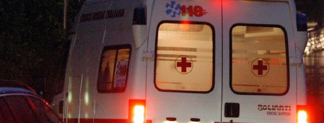 Scontro auto-moto: grave 19enne