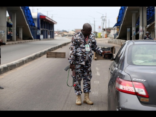 Attacco ad una chiesa in Nigeria, rapiti un pastore e 11 fedeli