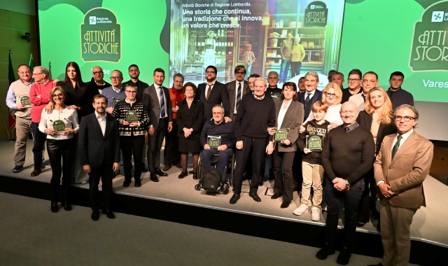 La premiazione delle nuove Attività storiche alle Ville Ponti (foto Angelo Puricelli)