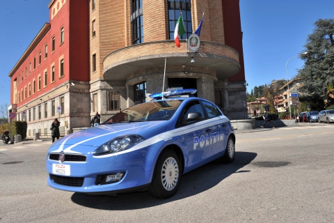 Verrà espulso lo straniero che baciò una bambina