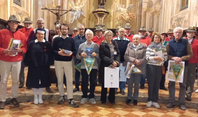 Con le Penne nere è già Natale: solidarietà sotto l'albero