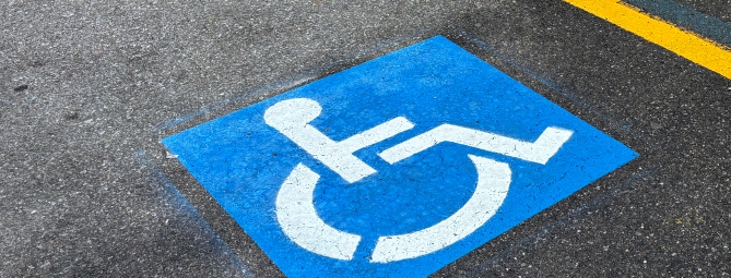 Disabili e parcheggi occupati: rabbia a Varese