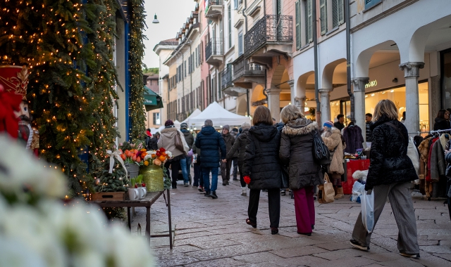 Shopping natalizio, dal pienone alla calma piatta