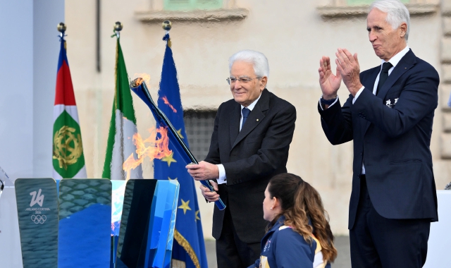 La cerimonia a Roma per l’arrivo in Italia della fiamma olimpica lo scorso 5 dicembre (foto Ettore Ferrari/ANSA)