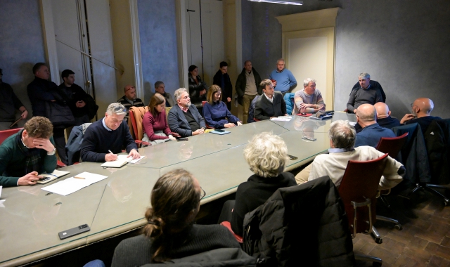 Un momento della conferenza di Vas sul Colle di Biumo (foto Stefano Benvegnù)