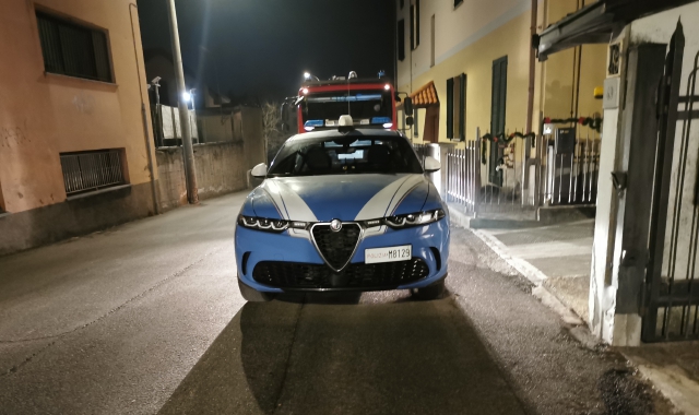 L’intervento di polizia e vigili del fuoco in via Santa Maria Maddalena