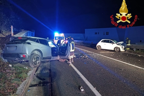 Varese, incidente sulla tangenziale: tre feriti