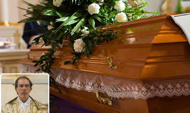 Le regole per il buon funzionamento dei riti funebri sono state stabilite a Castellanza dal parroco don Gianni Giudici. Fondamentale il dialogo tra i parenti del defunto e il sacerdote 