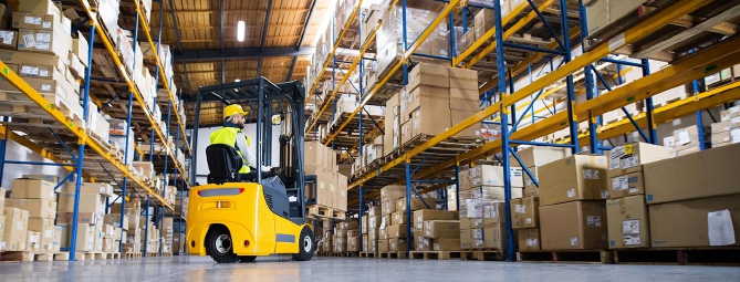 Varese, supermercati al freddo: dipendenti in protesta