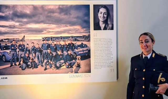 Malpensa, una mamma in divisa sul calendario della Polizia