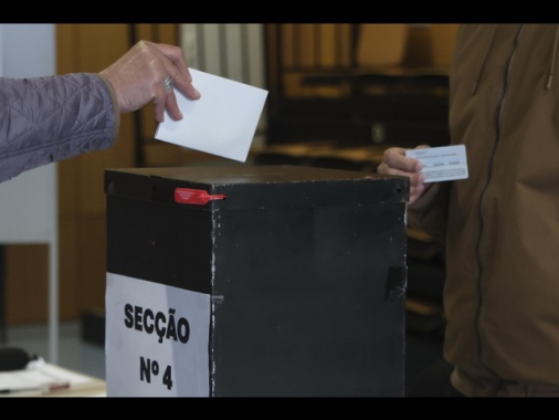 Exit poll, il socialista Seguro in testa alle presidenziali portoghesi