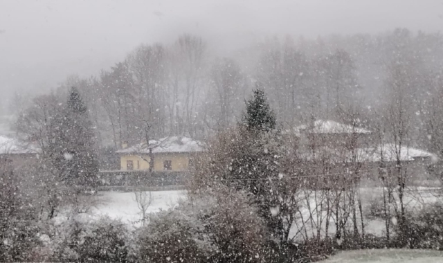 Neve e pioggia in arrivo sul Varesotto, allerta in Svizzera