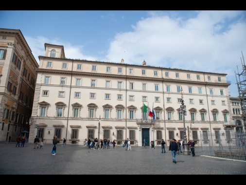 P.Chigi, a Kiev primo lotto di forniture per l'emergenza energetica