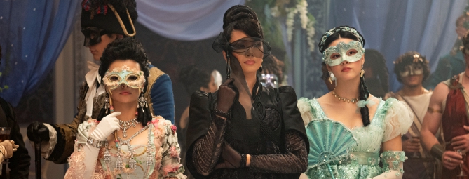 Bridgerton: i segreti di un mondo fiabesco che ci somiglia