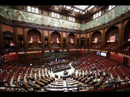 Via libera della Camera alla legge sulle lobby, va al Senato