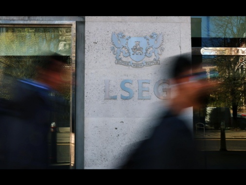 Borsa: l'Europa positiva attende Wall Street, Milano +0,5%