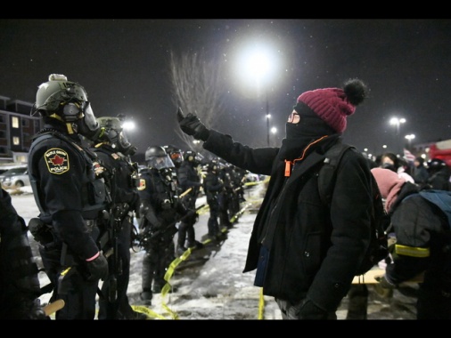 Giudice ordina stop detenzione ed espulsione dei rifugiati in Minnesota