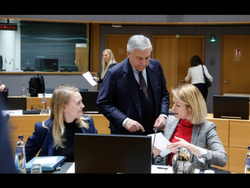 Tajani, in Ue consenso su pasdaran come terroristi ma con Iran dialogo