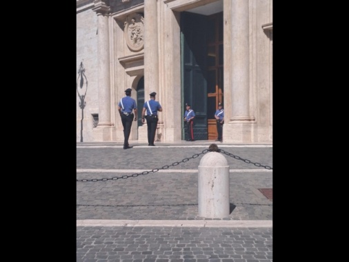 Furgiuele, Fontana fa il suo mestiere, non mi piego a sinistra