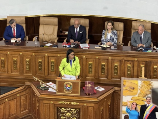 Il Venezuela apre ai privati nel petrolio, via libera del Parlamento