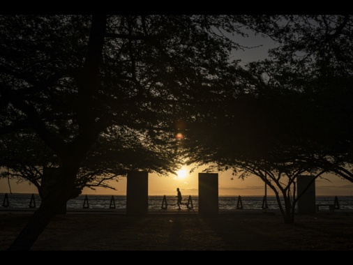 Gli Usa allentano le sanzioni sul petrolio venezuelano