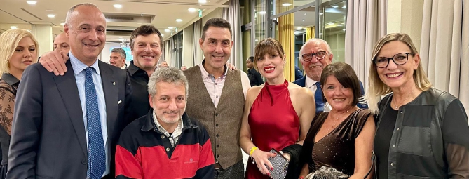 Varese: «Fedeli a Vannacci»