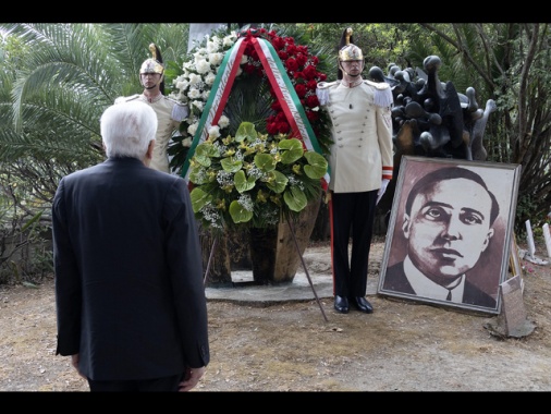 Pd, comitato Remigrazione grida 'Matteotti sta bene dove sta!'