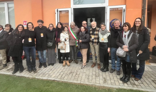 Taglio del nastro per lo Spazio Ariosto 72