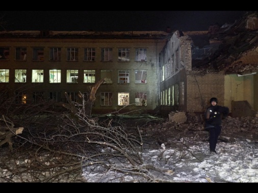 Kiev, 'drone russo su autobus, 12 morti'