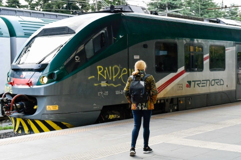 Febbraio di scioperi: oggi i treni, il 16 gli aerei